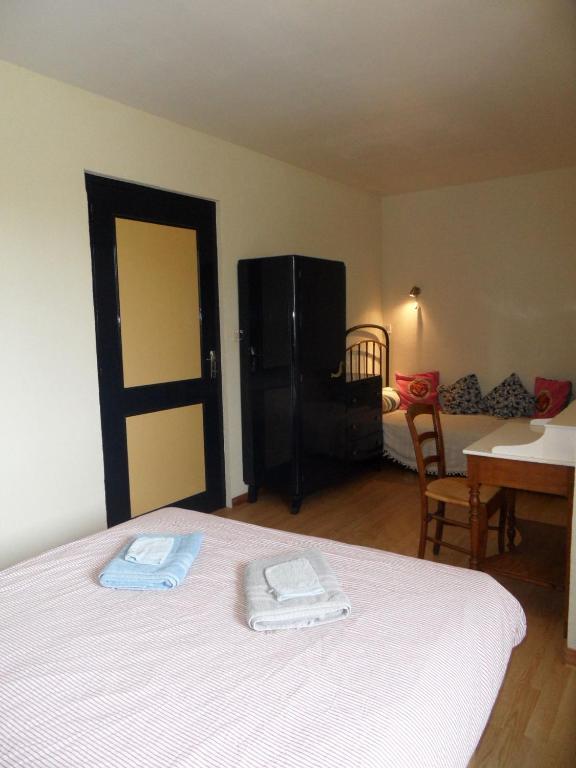 Chambres D'Hotes Domaine Du Bourg Gannay-sur-Loire 객실 사진