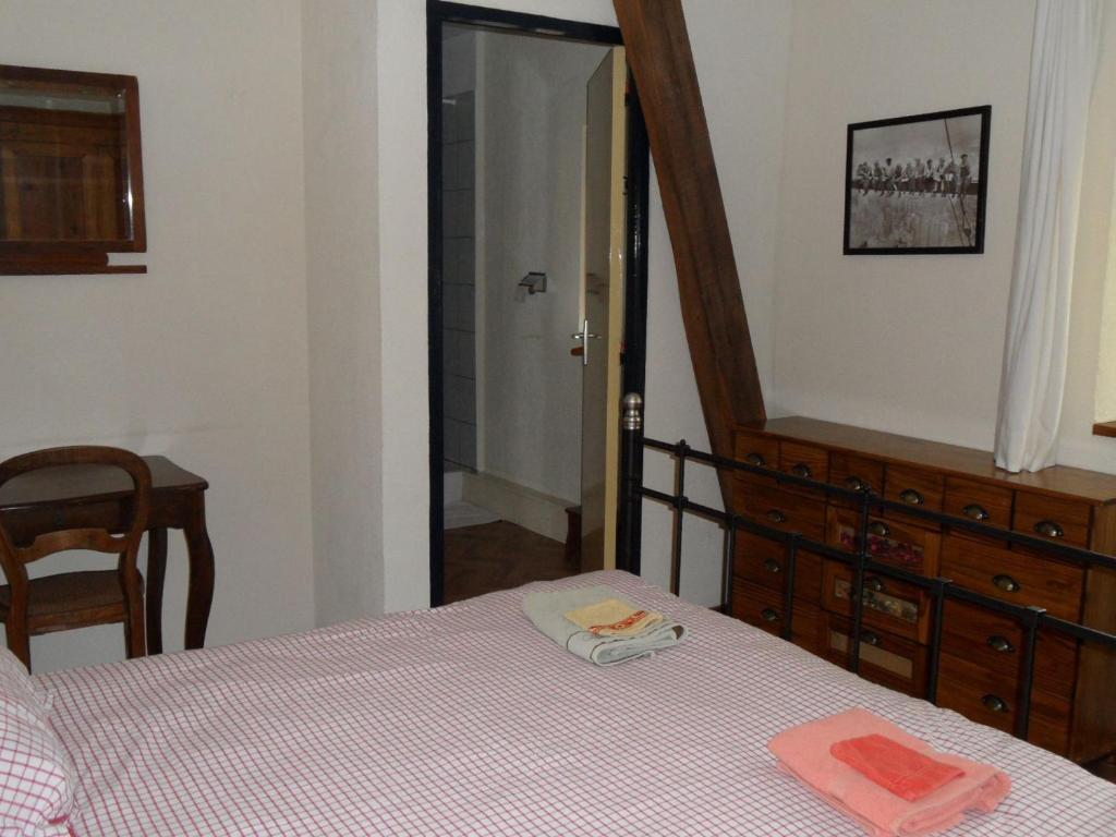 Chambres D'Hotes Domaine Du Bourg Gannay-sur-Loire 객실 사진